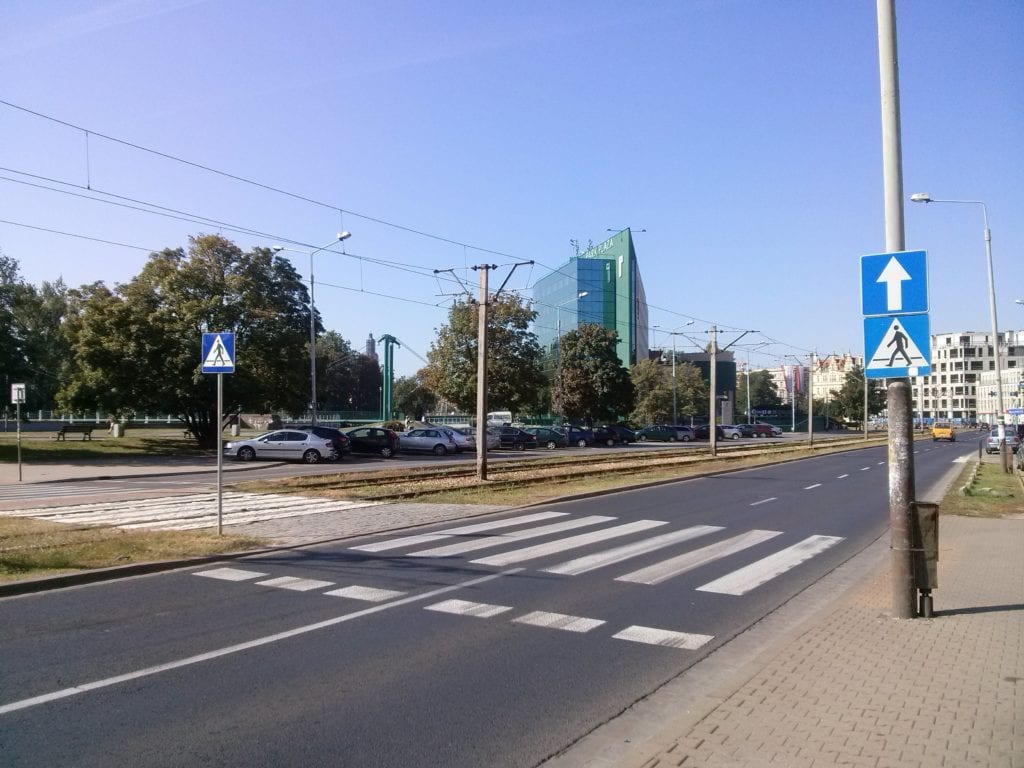 Wrocław ulica Łokietka zamknięta dla samochodów