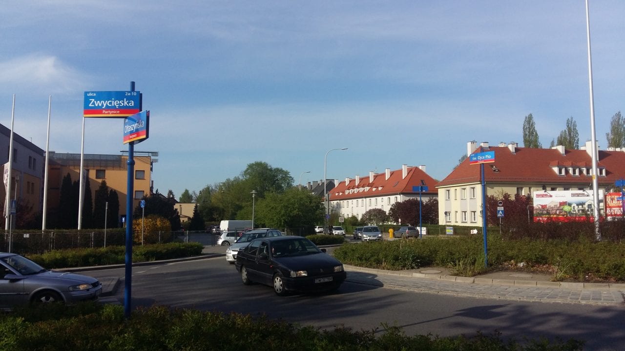 Zakorkowana Zwycięska i tramwaj na Partynice