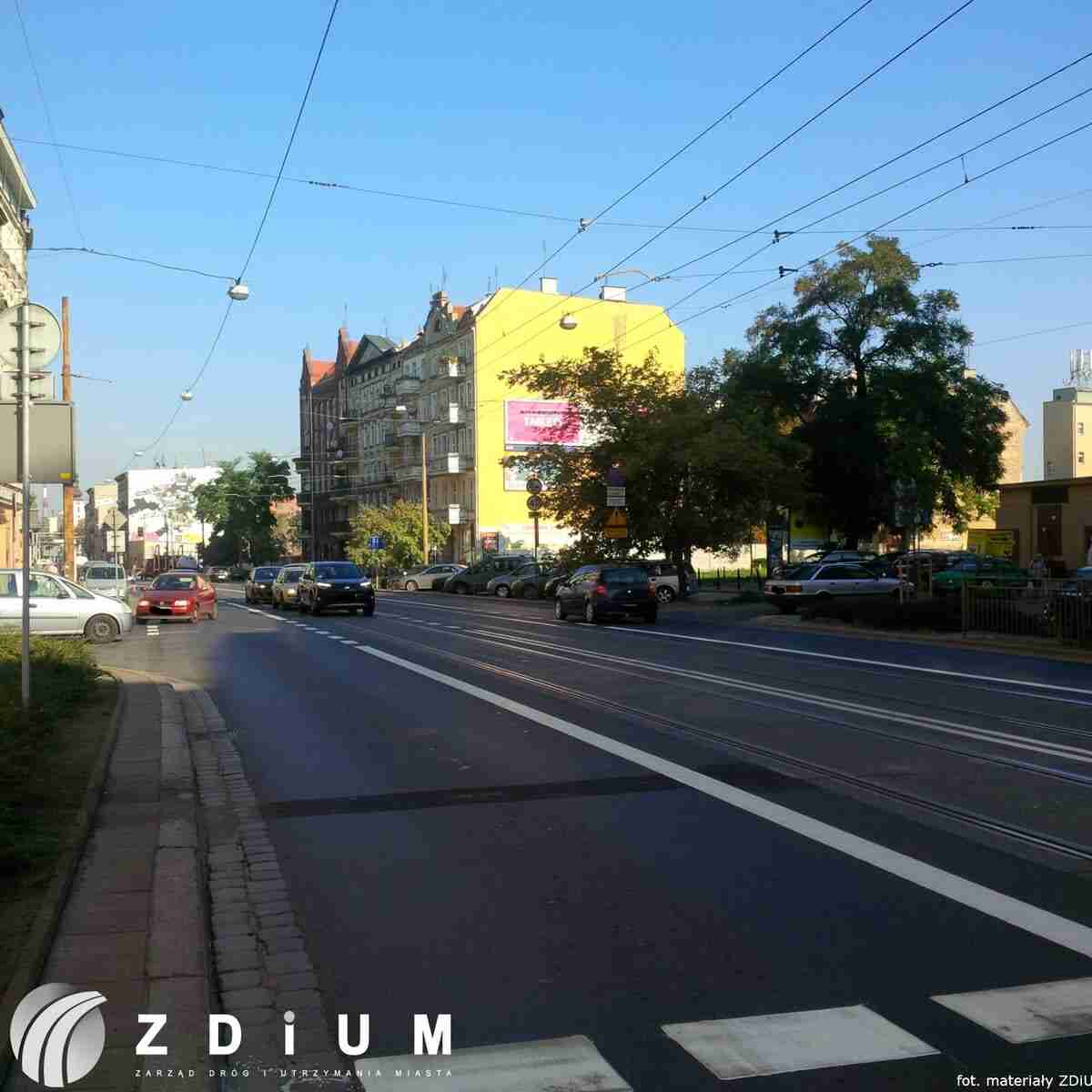Wydzielone torowisko na ulicy Traugutta