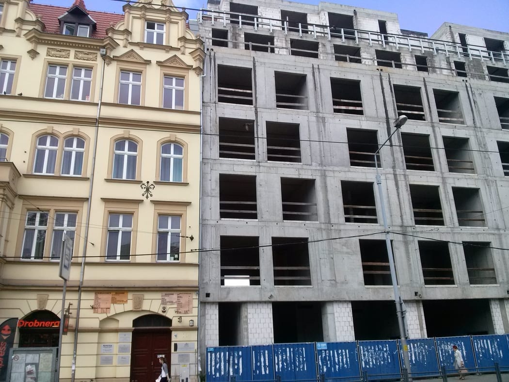 Szkieletor przy Drobnera: ile jeszcze będzie straszył?