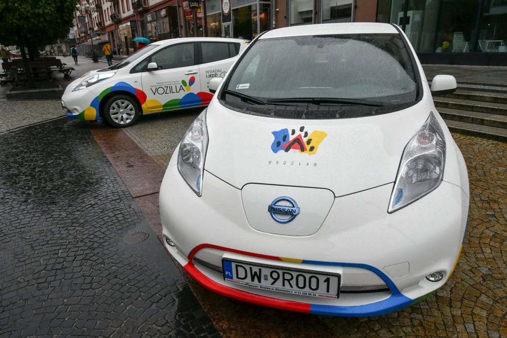 Miejska wypożyczalnia aut elektrycznych rusza we Wrocławiu [GALERIA]