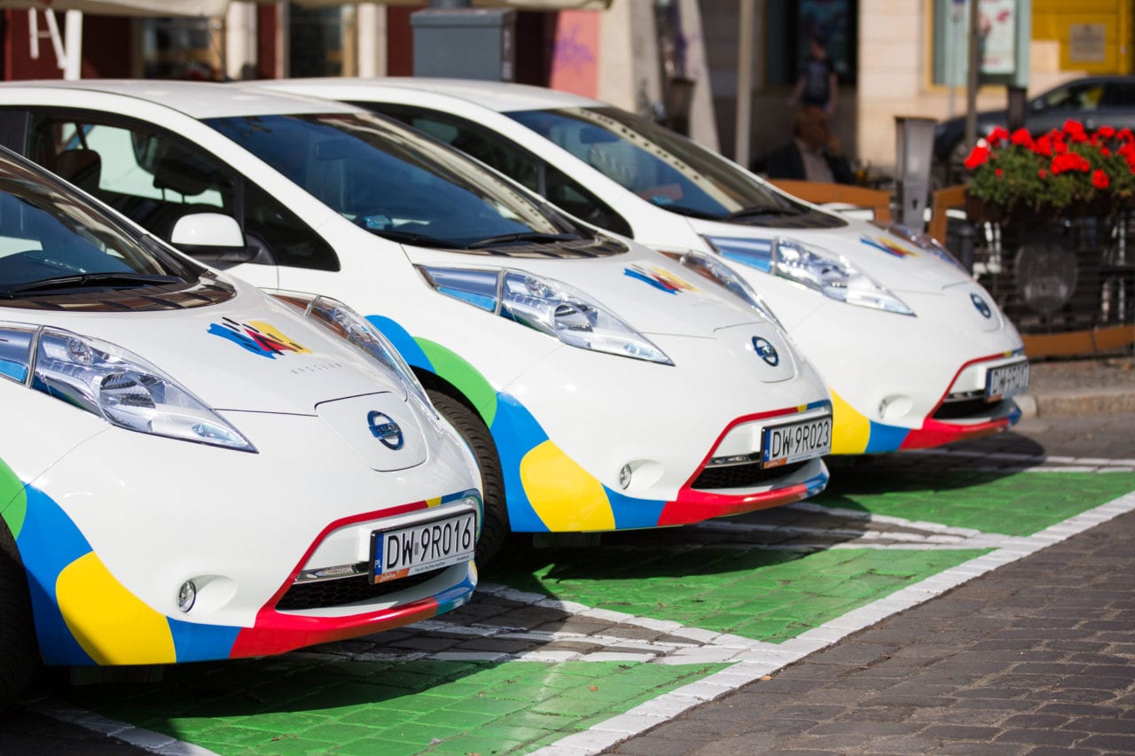 Vozilla startuje. Jak działa miejska wypożyczalnia aut elektrycznych?