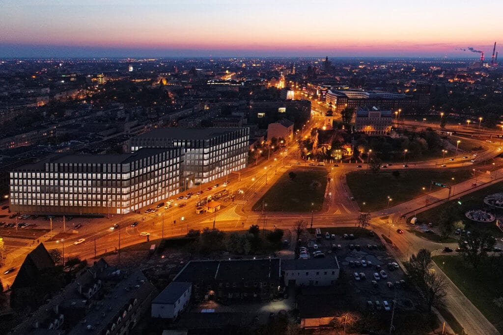 Rok na rynku biurowym i handlowym we Wrocławiu [INFOGRAFIKA]