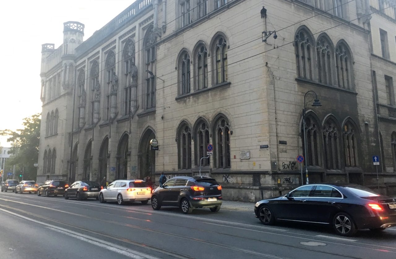 Wrocław w ogonie miast przyjaznych kierowcom [RANKING]