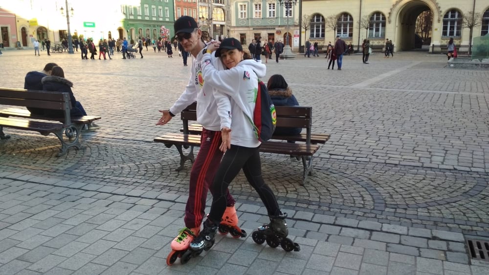 Przez całą dobę będą jeździć na rolkach wokół Rynku. W szczytnym celu