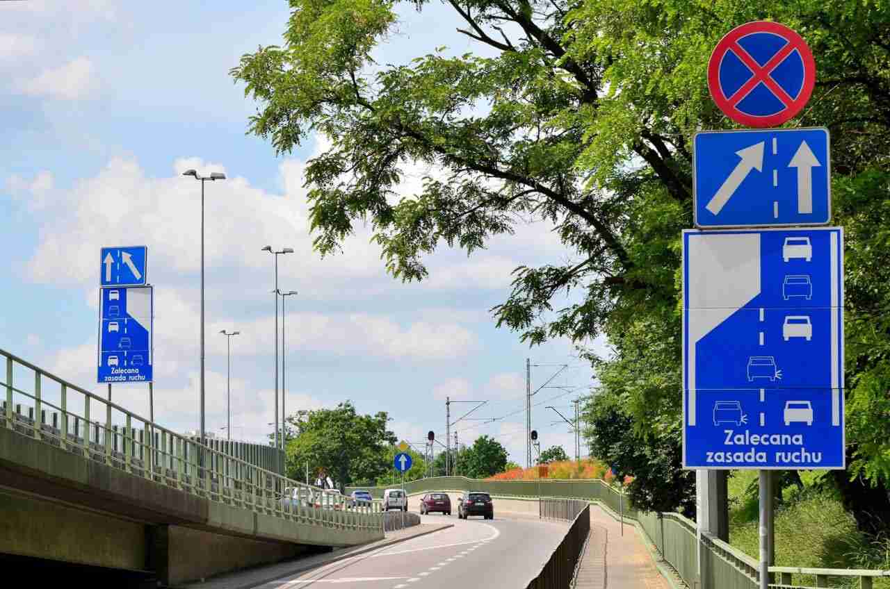 Jazda na suwak i korytarz życia już obowiązkowe. Na czym polegają nowe przepisy?