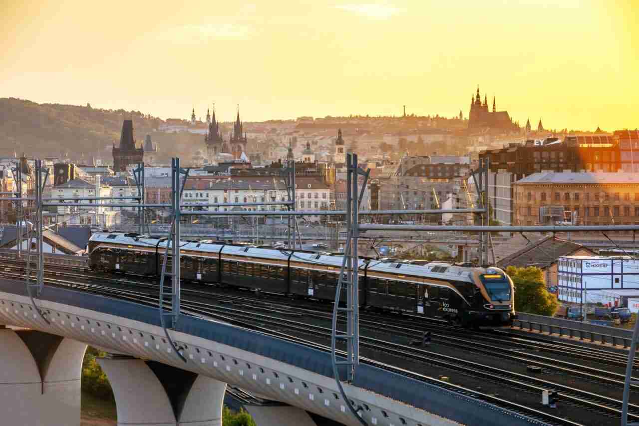 Overbooking w pociągach z Wrocławia do Pragi. Przewoźnik: problem jest już rozwiązany