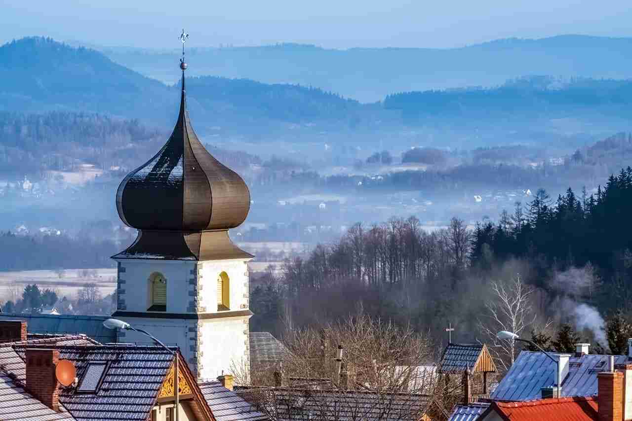 Ponad 20 mln zł na walkę ze smogiem. Dolny Śląsk wspiera wymianę starych kotłów