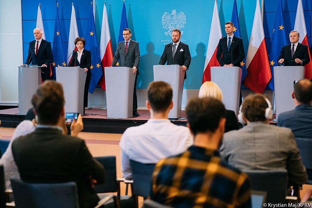 Stan zagrożenie epidemicznego w Polsce. Liczne zakazy i ograniczenia
