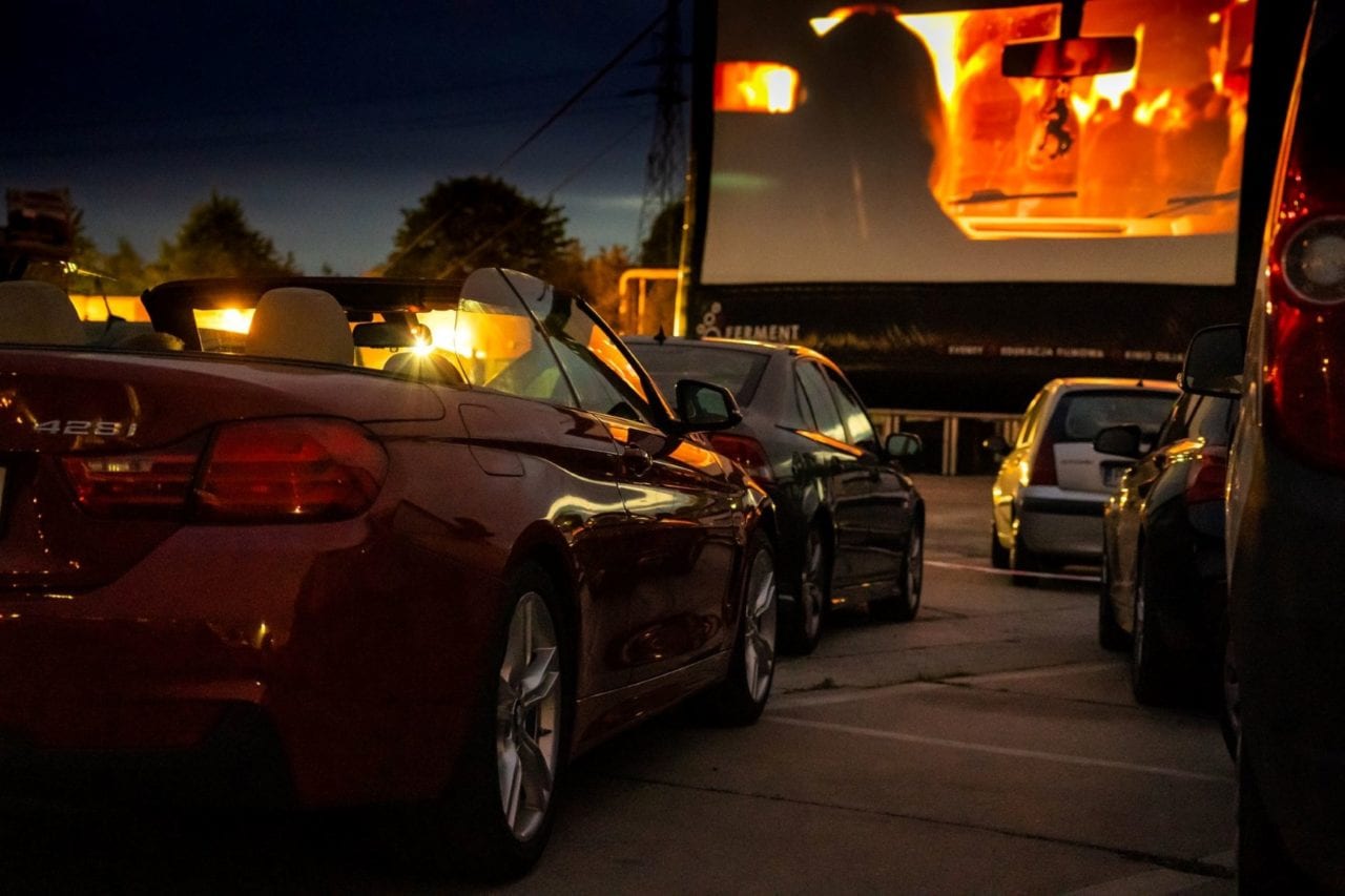 Rusza kolejne kino samochodowe we Wrocławiu. Wjazd bezpłatny
