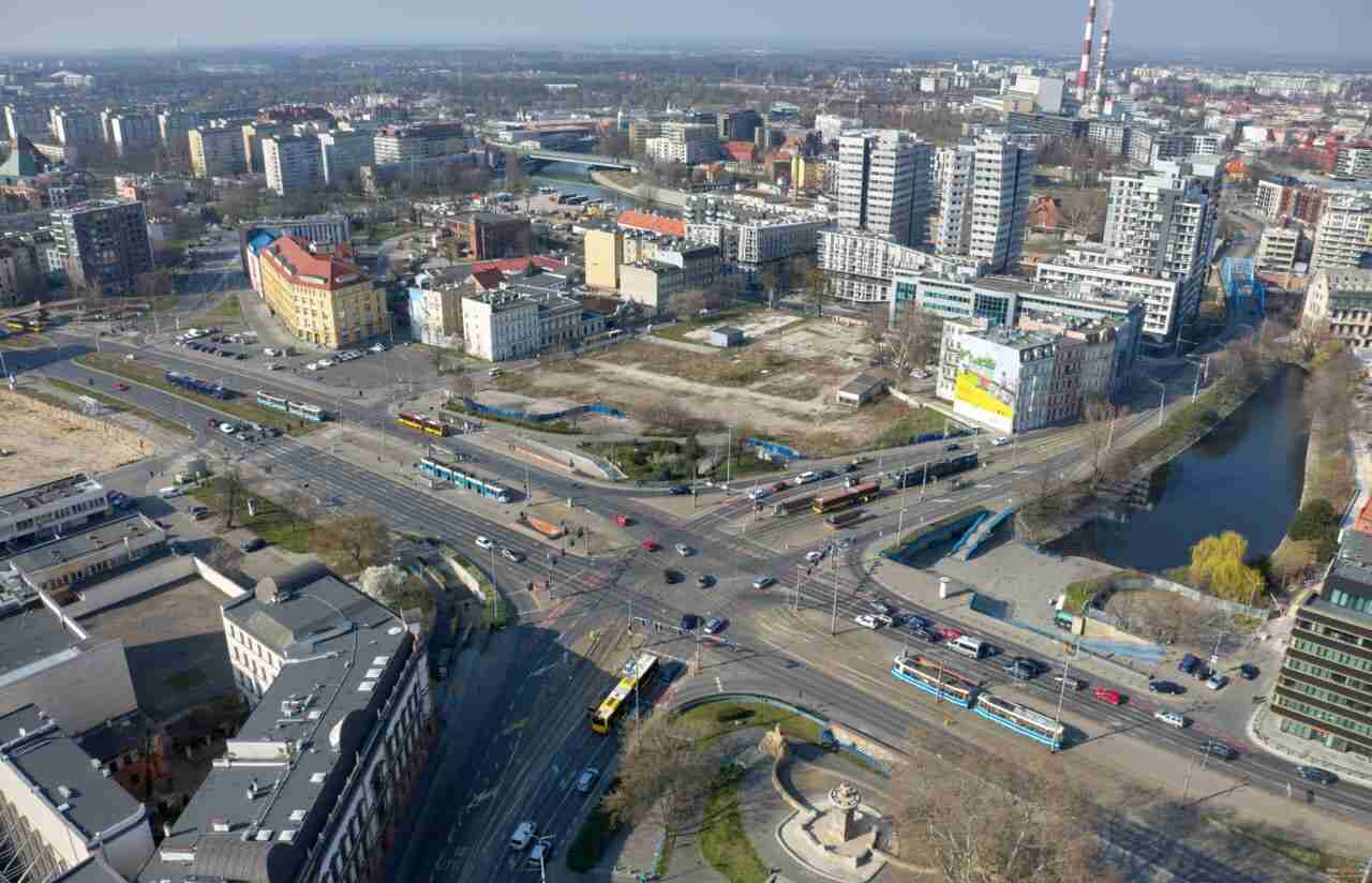 Działka po Cuprum na placu Jana Pawła II sprzedana