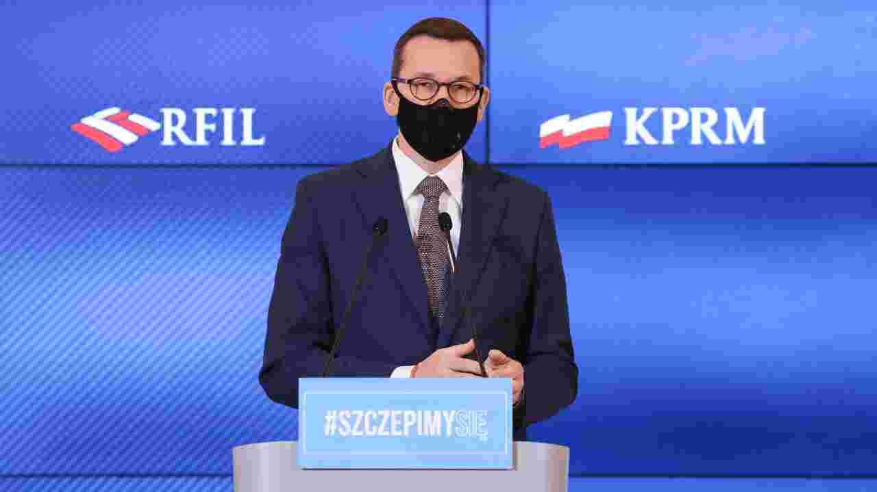 Zakaz przemieszczania się w sylwestra. „Przepis będzie egzekwowany”