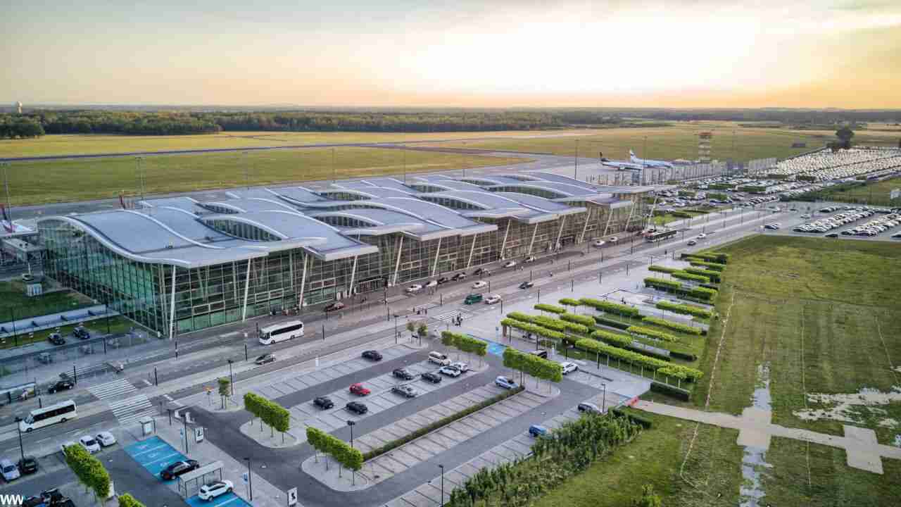 Ponad milion pasażerów na wrocławskim lotnisku w 2020 roku