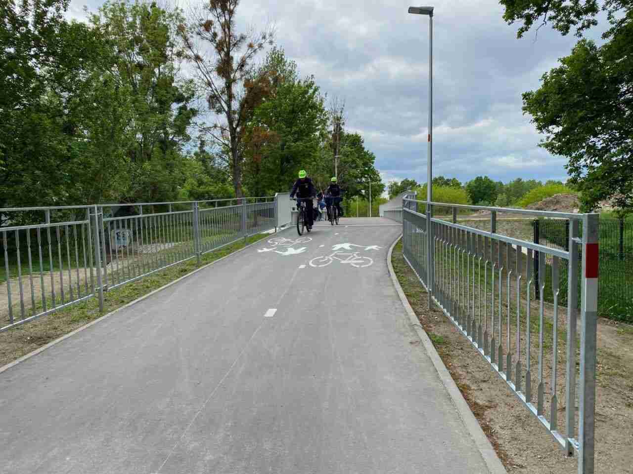 Nowa trasa rowerowa na Karkonoskiej gotowa. Ma 3,5 km długości i kosztowała ponad 9 mln zł
