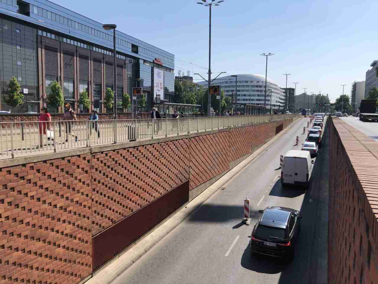 Wrocławianie o opłatach za parkowanie, starych autach w centrum i buspasach [RAPORT]