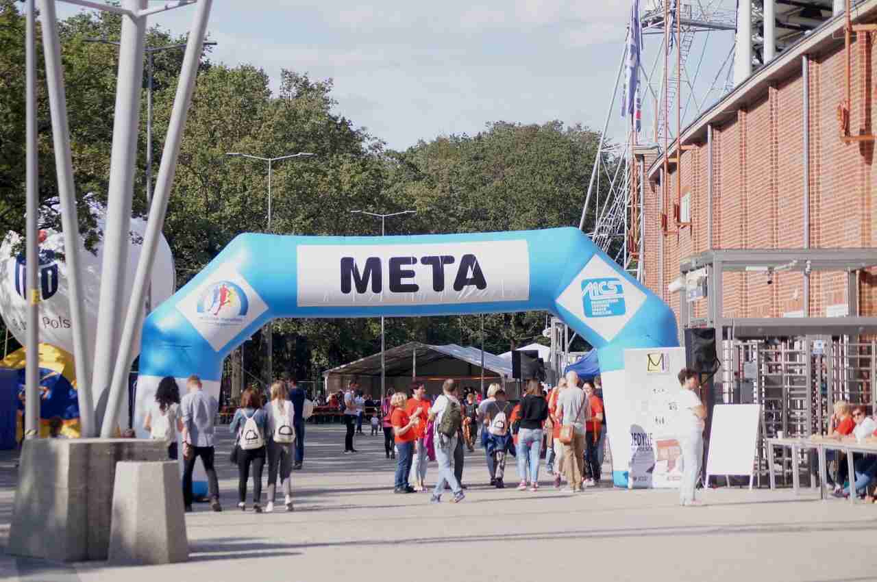 WrocWalk Marathon 2021, czyli spacer na medal w biało-czerwonych barwach