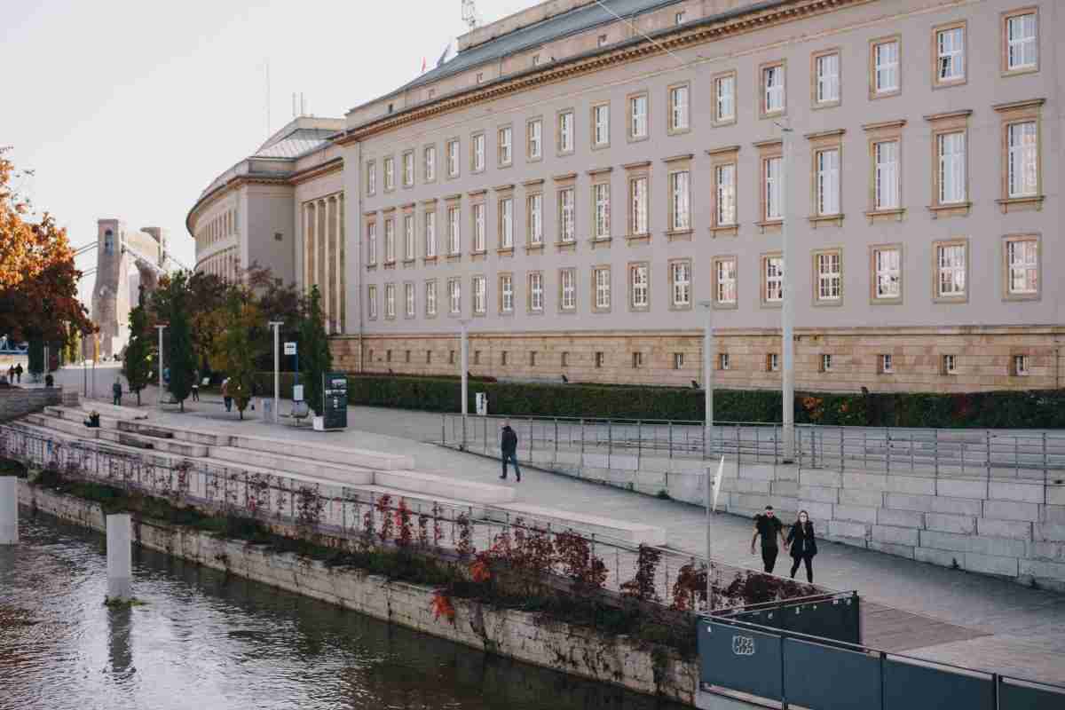 Urząd wojewódzki z godzinami tylko dla zaszczepionych. Bez certyfikatu covidowego w nic nie załatwisz!