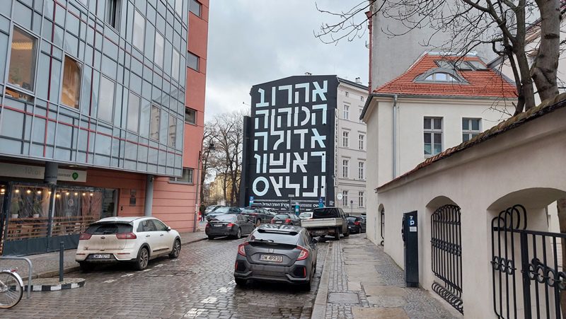 Nowy mural na Włodkowica w pełnej okazałości [ZOBACZ]