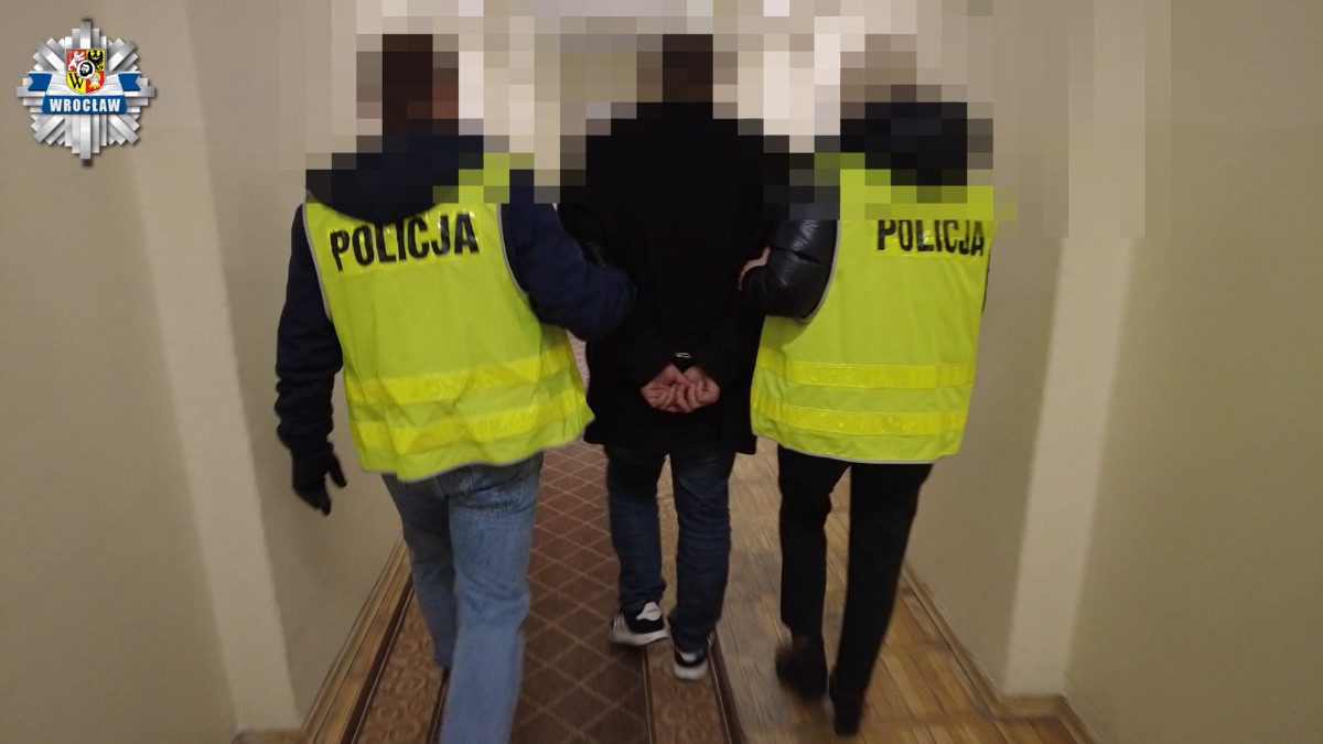 Wrocław: Rozbój w dyskoncie. Sprawca próbował uciec z Polski samolotem