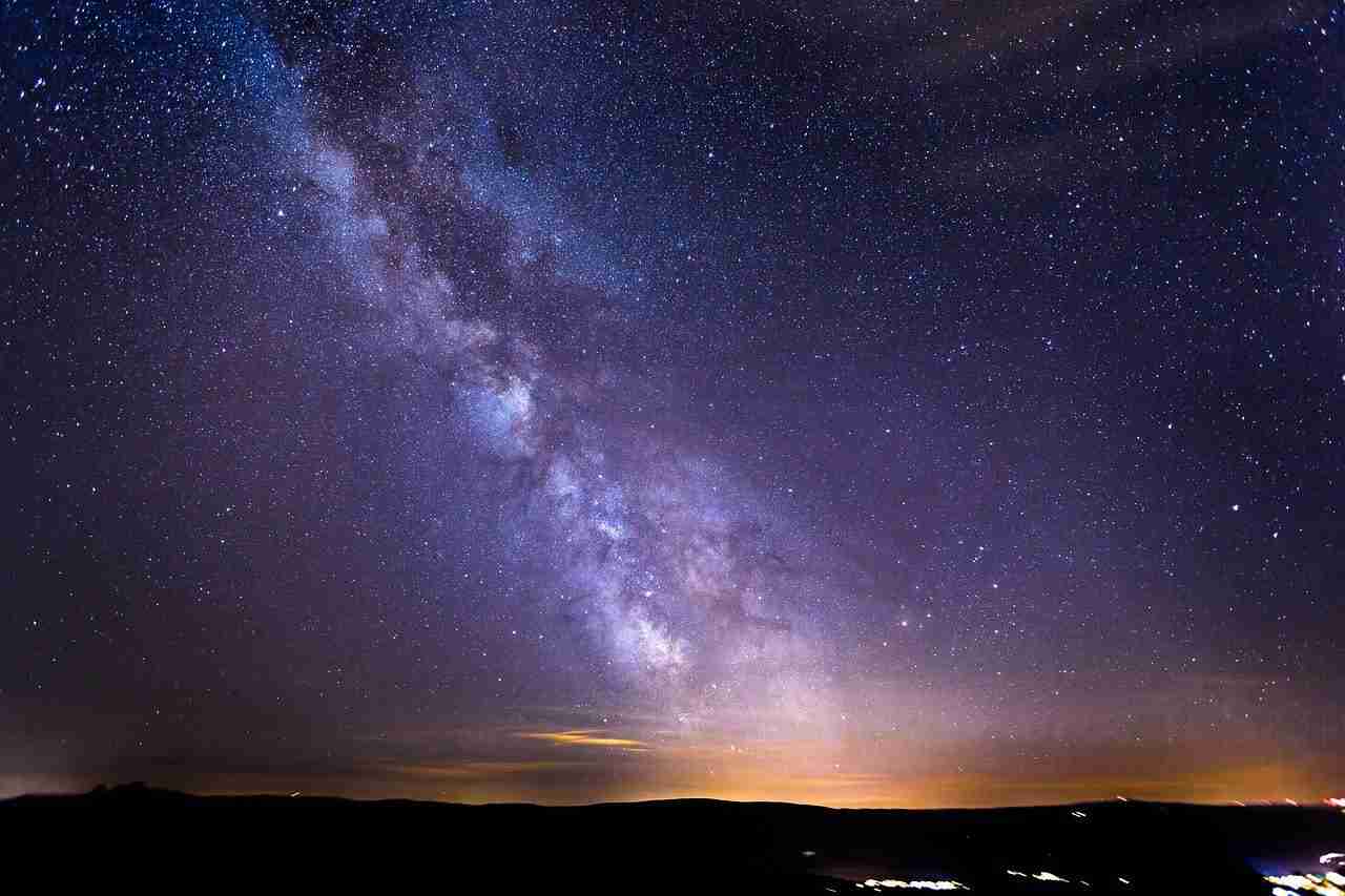 Skąd na Dolnym Śląsku najlepiej widać gwiazdy? [SPRAWDŹ ASTROMAPĘ]